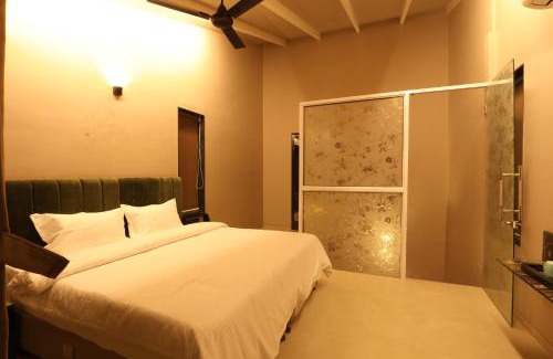 Nashik Casa | Isola Luxury Farm Suites