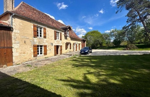 Montagnac-la-Crempse Casa | Isolated 20-hectare estate
