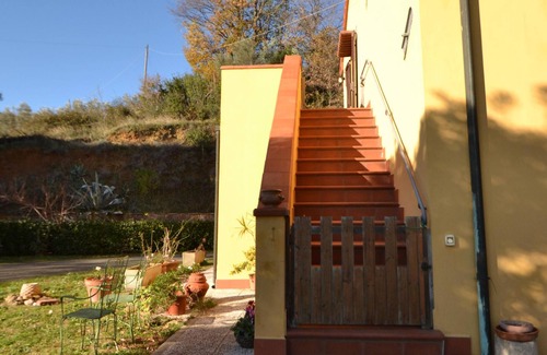 Riparbella Apartamento | Granja aislada y tranquila ubicada en las laderas de un valle encantador