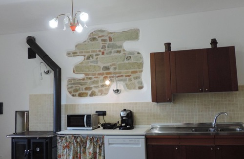 Cocconato Apartamento | Monferrato: Apartamento en una granja reformada