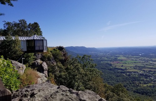 La Follette Cabina | Majestic Lakefront Hideaway con muelle, rampa, bañera de hidromasaje y acceso rápido a senderos para vehículos todo terreno