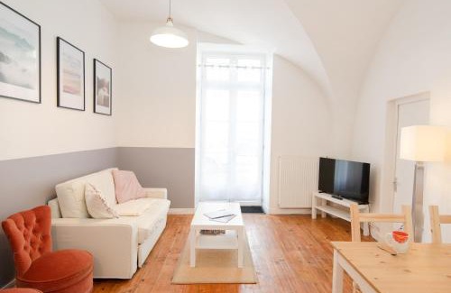 Issoire Apartamento | Issoire centre, T2 Bergère avec parking