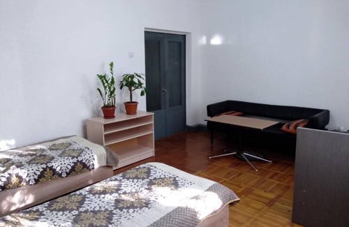 Sverdlov District Cama Y Desayuno | Issyk-kul Almaty stopover hostel