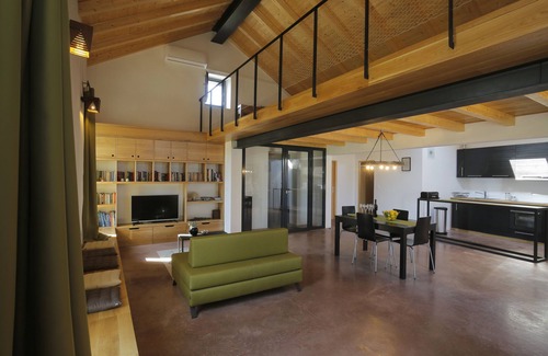Prodol Casa | Casa de Istria con 2000 m2 de jardín