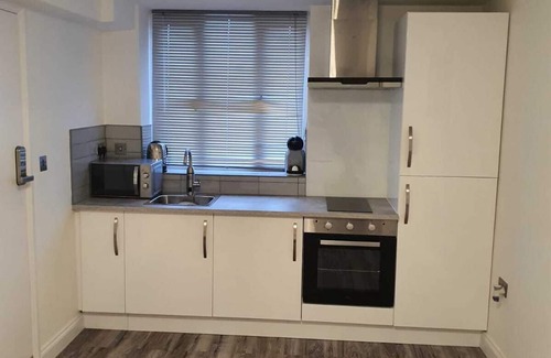Belvedere Apartamento | It a one bedroom studio apartment with a free parking and close to train station