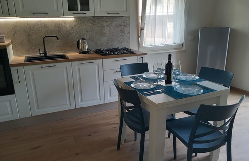 Albisano Apartamento | Casa Maria, Nuovo Appartamento con Vista Lago