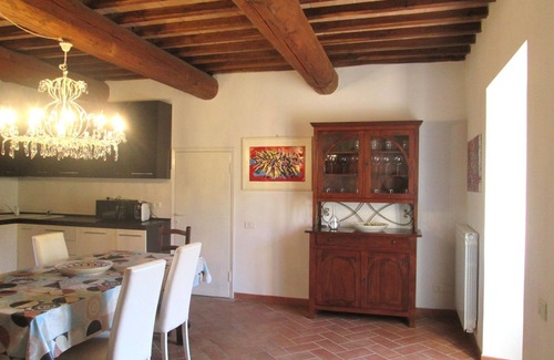 Castelnuovo di Val di Cecina Villa | Villa en Toscana con Piscina y Olivares