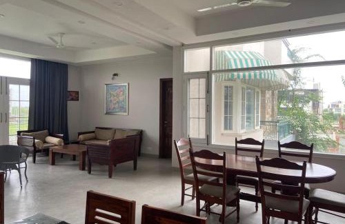 Chandigarh Casa | IT City Homestay-Secure & Comfortable Stay in Mohali