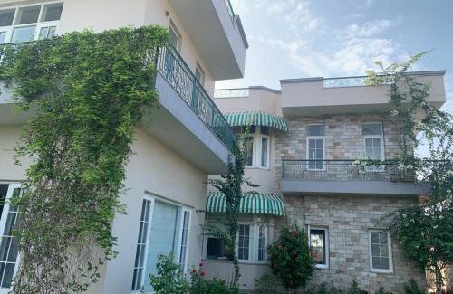 Chandigarh Casa | IT City Homestay-Secure & Comfortable Stay in Mohali