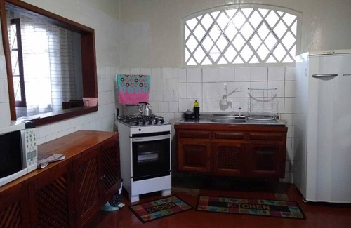Fracalanza Casa | It is located 700 meters from the tourist center of Capivari, which you can walk to