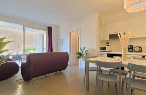 Maccagno Apartamento | 3 bed Lake Maggiore apartment with pool & jacuzzi