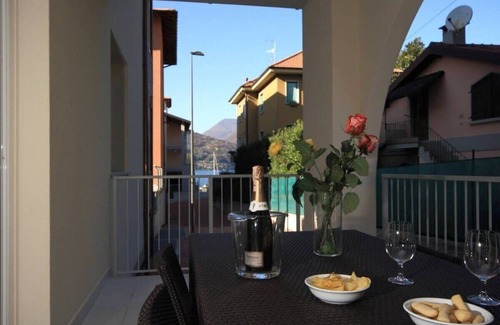 Maccagno Apartamento | Apartment with pool, jacuzzi, walk to restaurants