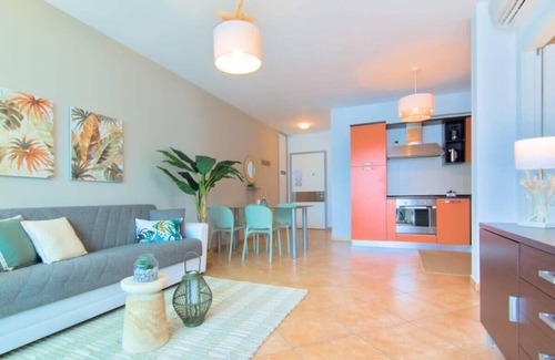 Maccagno Apartamento | Lake Maggiore apartment with lake views