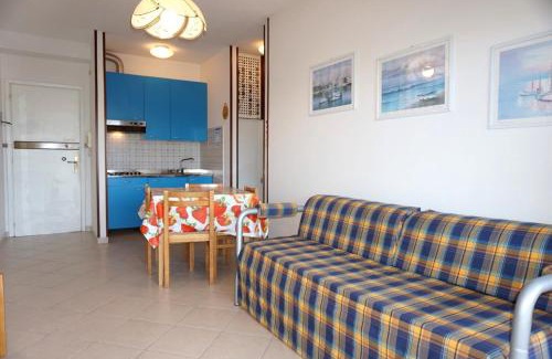 Porto Santa Margherita Apartamento | Bright flat in a modern residence