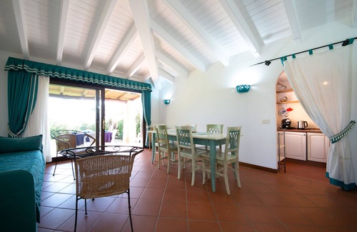 Punta De Su Turrione Villa | Villa Camilla jardín privado y piscina