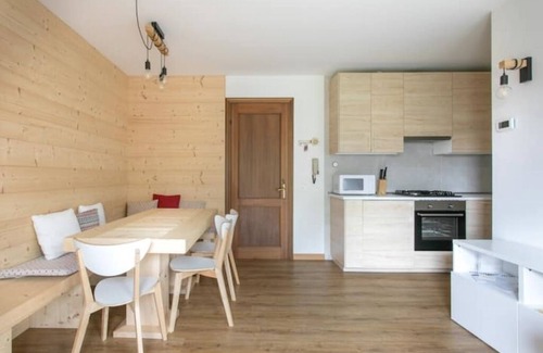 Asiago Apartamento | WoodenKey Asiago two-bedroom surrounded by greenery