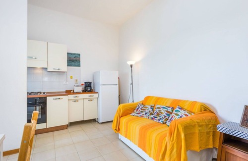 Castiglioncello Apartamento | Hermoso apartamento para 4 personas con patio y aparcamiento