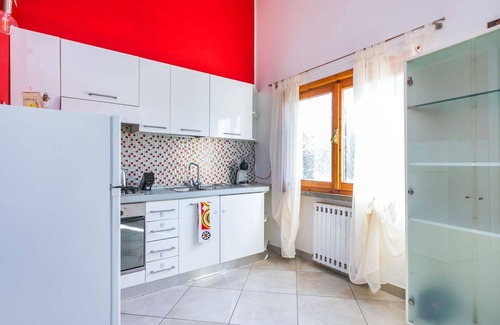 Rosignano Solvay Apartamento | Hermoso apartamento para 3 personas con A/C, WIFI, TV, patio, mascotas permitida y aparcamiento