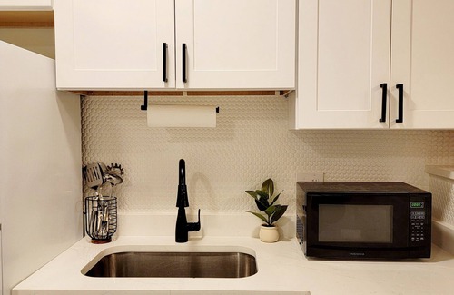 Truxton Circle Apartamento | It's a 10! Chic 1-bedroom located 10 mins from everywhere you want to be in DC