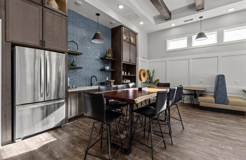 Lithia Springs Apartamento | It's a cozy condo in the city!