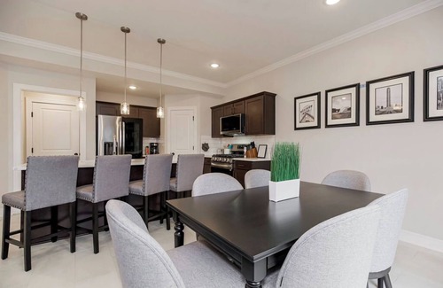 Waldron Casa | It's a Grand Slam! Charming 3-bedroom townhome in brilliant Parkville!