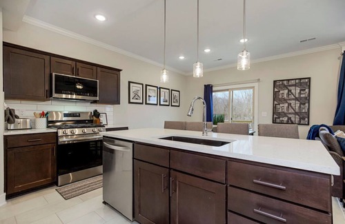 Waldron Casa | It's a Grand Slam! Charming 3-bedroom townhome in brilliant Parkville!