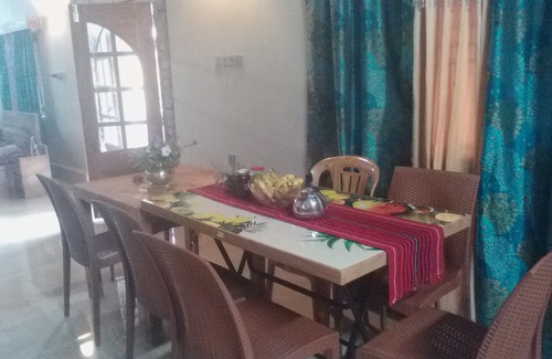 Ghoraghat Chalet De Esquí | Es un chalet de lujo hecho de barro, una única casa de familia en Bangladesh en un entorno de almeja verde