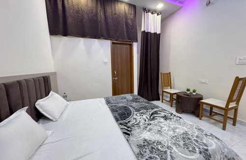 Mathura Hotel | It's Braj Raj Home Stay