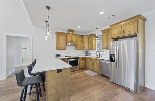 Milledgeville Casa | It's Shore To Be A Lake Day - Brand New Beautifully Decorated Lake Home