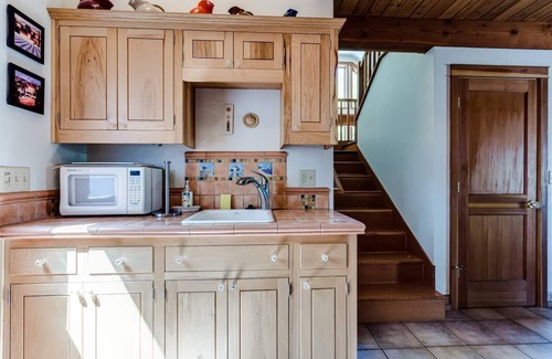 Eugene Casa | Italian Villa Guest Home on gated property