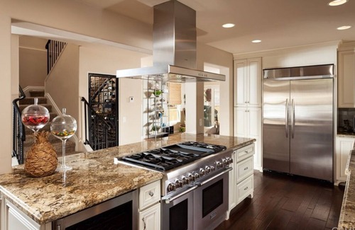 Newport Beach Casa | Italian Villa on Island in Newport Beach with AC, WiFi, Bay Views