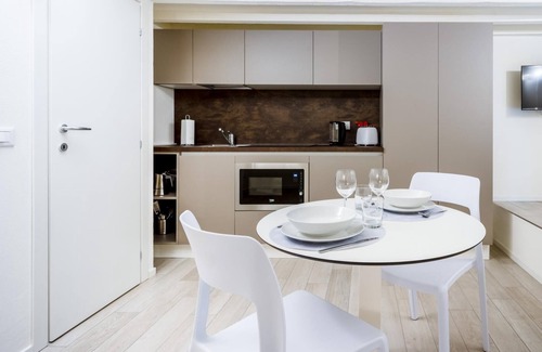 Magenta Apartamento | Italianway - The B Village Standard - M6