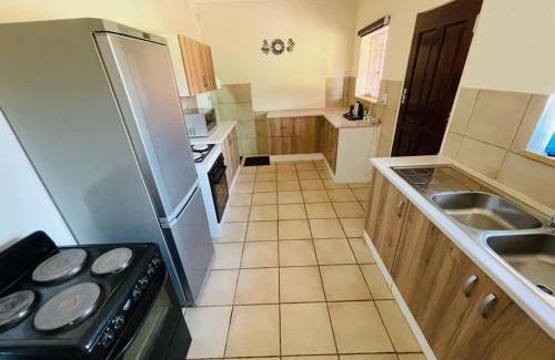 Kempton Park Casa | Ithonsi Guesthouse