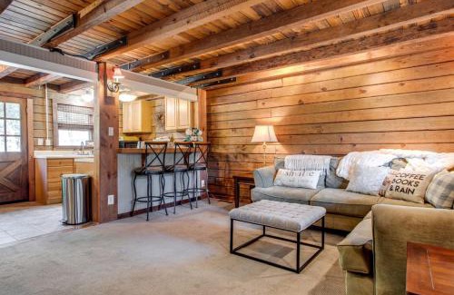 Franklin Casa | Its a Cabin Life 4 bed 2 bath