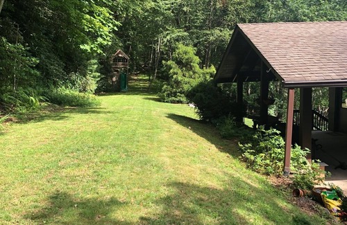 Blowing Rock Cabaña | It’s time to plan your summer get away!
