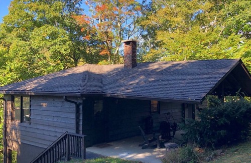 Blowing Rock Cabaña | It’s time to plan your summer get away!