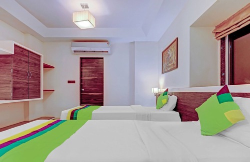Cidco Hotel | Itsy By Treebo - Deepali Executive