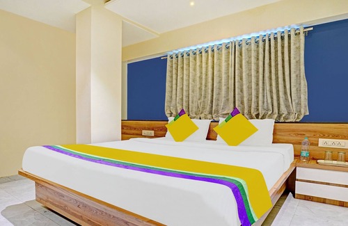 Cidco Hotel | Itsy By Treebo - Radhika Ex