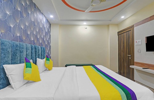 Allahabad Casa | Itsy by Treebo - Royal Galaxy