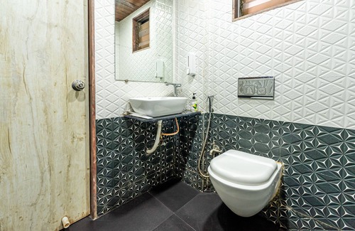Mahape Hotel | Itsy Hotels Golden Birds
