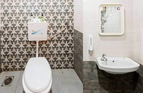 Mahape Hotel | Itsy Hotels Golden Birds