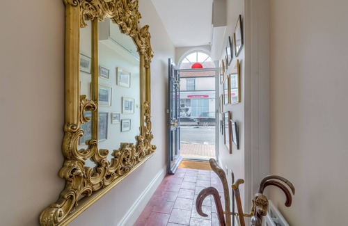 Henfield Casa | Ivy House, Henfield sleeps 6