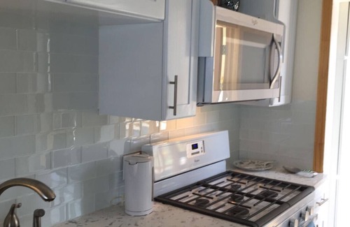Gambier Casa | Ivy May's Beachhouse en Compass Point