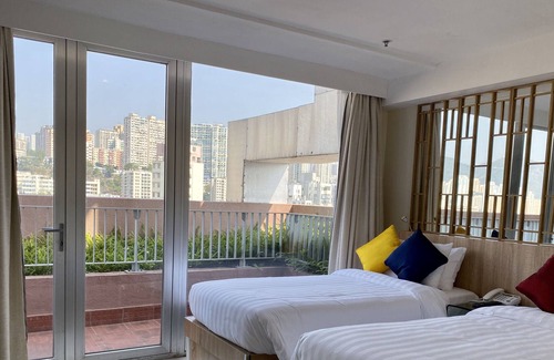 Eastern Kowloon Hotel | IW Hotel
