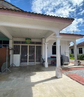 Kota Sarang Semut Casa | Izzara Homestay - Semi D