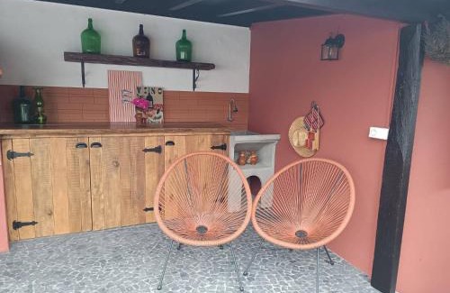 Canhas Casa | Izzys Place by ESCAPE to Madeira