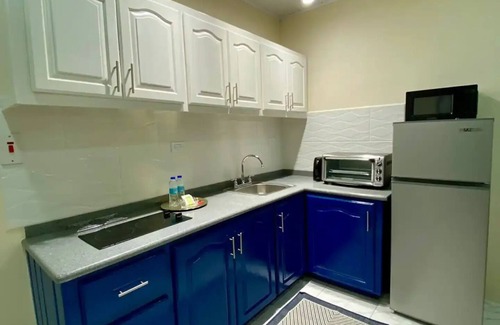Scarborough Casa | J'adore Suites - King Bed