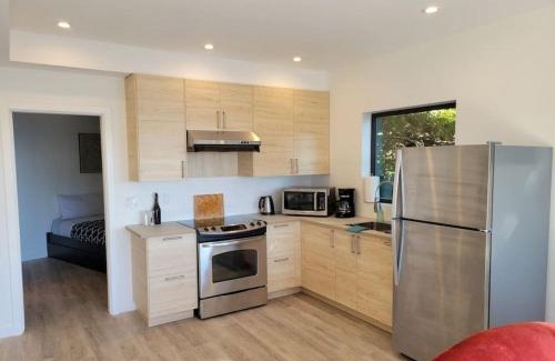 Bowen Island Apartamento | J and Js