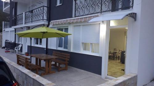 Trebesinj Apartamento | J&B LUX Apartment