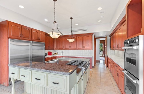 Broadmoor Casa | J&J floating house along the Broadmoor golf course Indoor Lap pool/hot tub/games